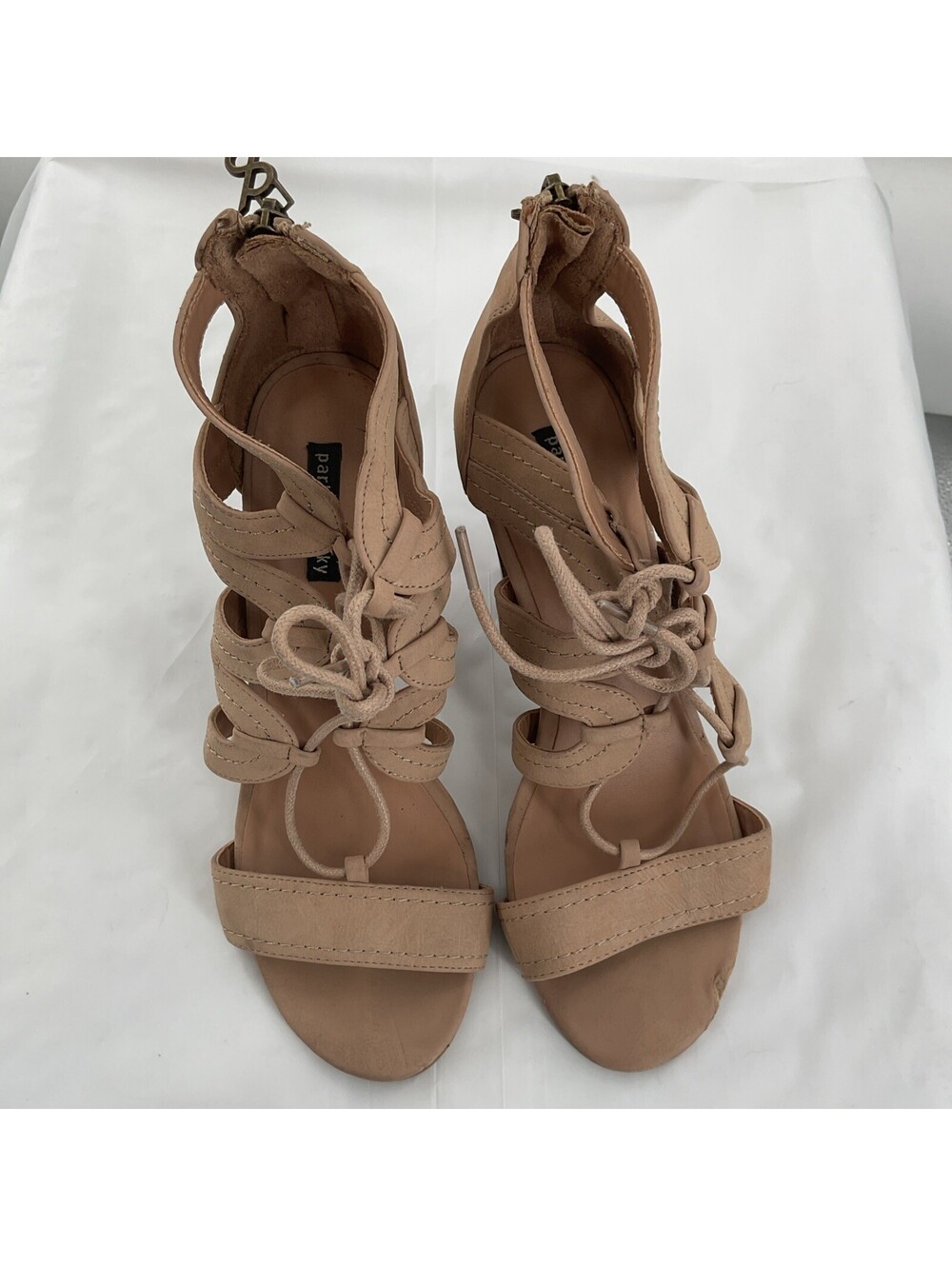 Parker And Sky Women’s Size 8 Beige Sandals High Heeled Strappy 214